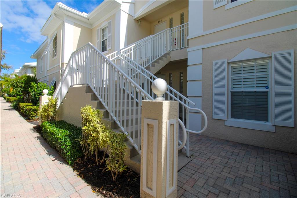 1360 Sweetwater CV 202