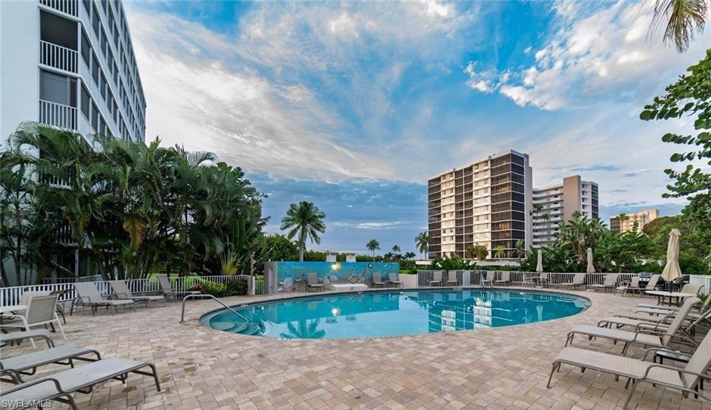 5 Bluebill AVE 305/405