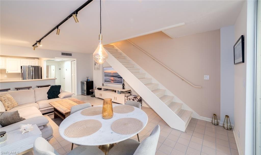5 Bluebill AVE 305/405