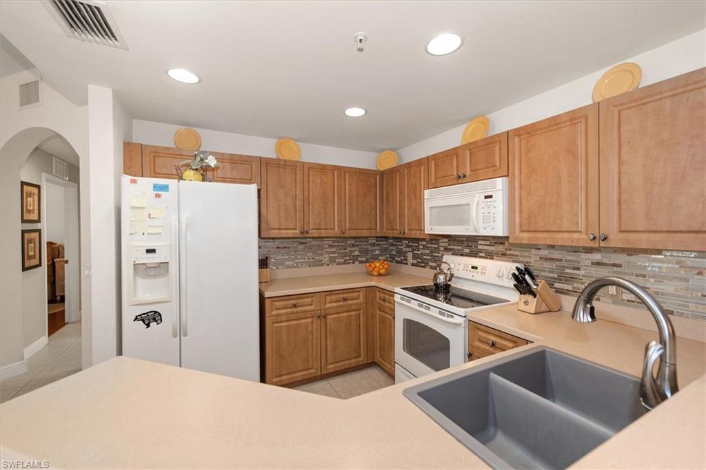 3957 Pomodoro CIR 201 photo 10