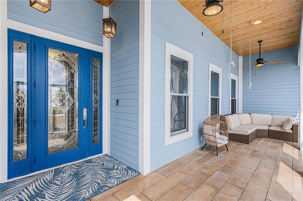 Screen front patio