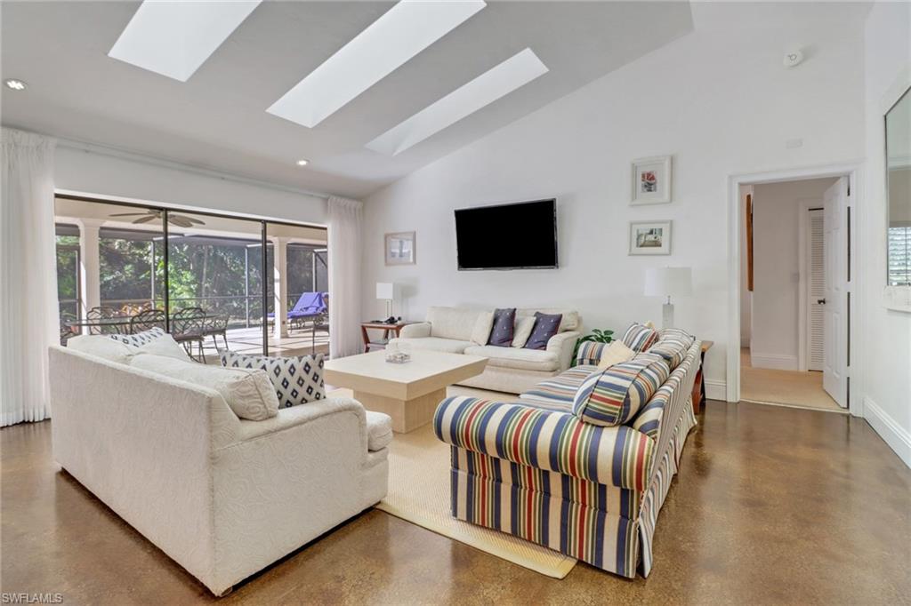 Great Room with Vaulted Ceiling, Oversized Sky Lights