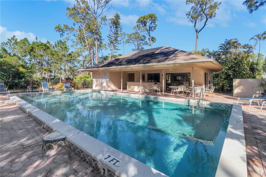 Woodlands Heated Pool
