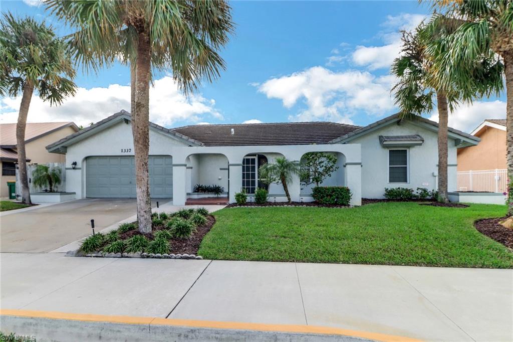 1337 Collier BLVD