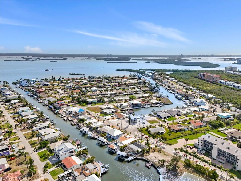 107 Albatross ST photo 30