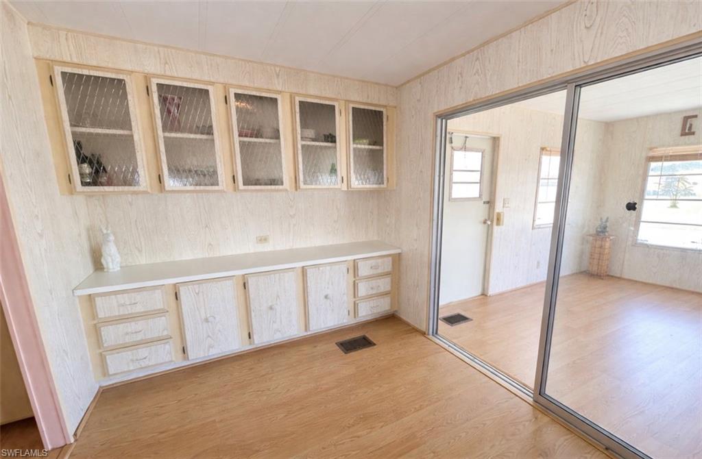 26110 Princess LN photo 18