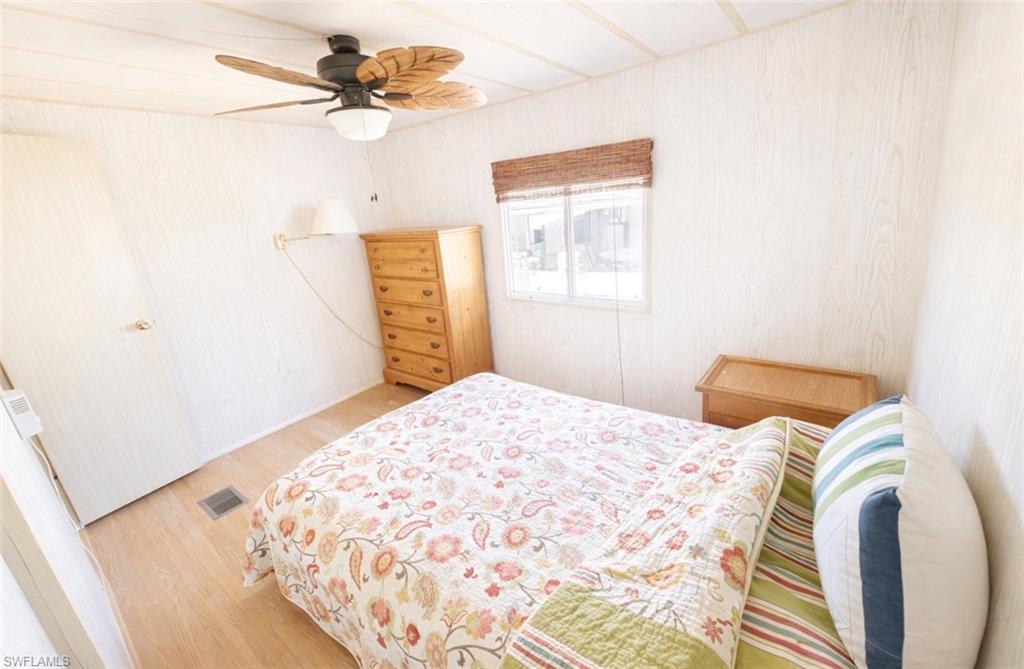 26110 Princess LN photo 8