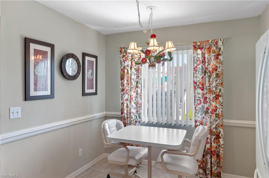 Eat in area of kitchen