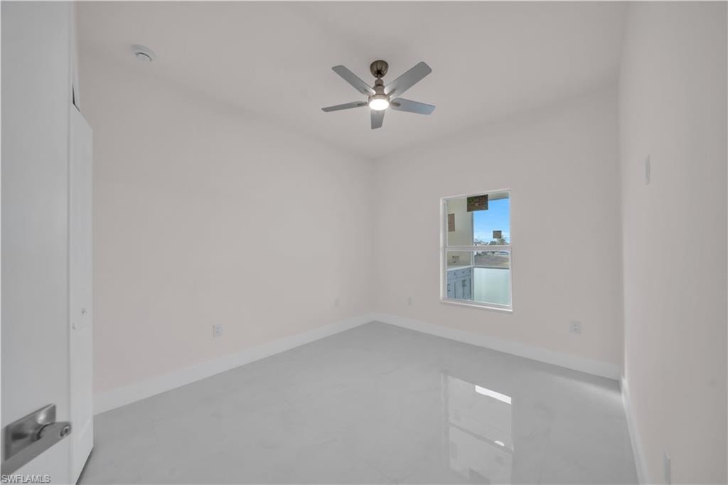 2909 63rd ST W photo 24