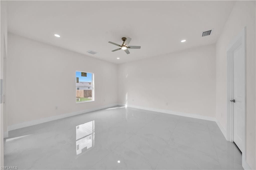 2909 63rd ST W photo 30