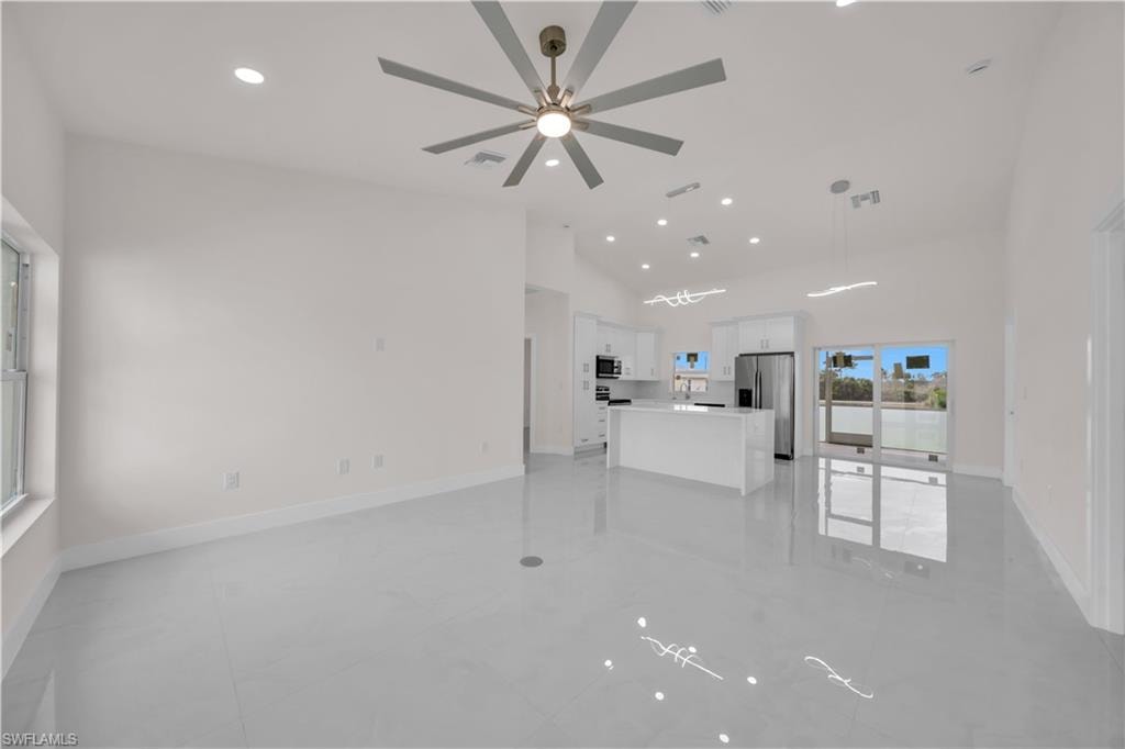 2909 63rd ST W photo 14