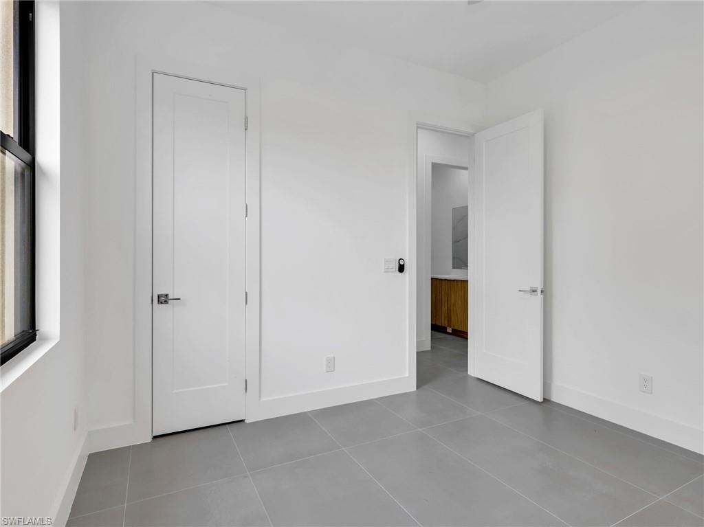 11153 Carnegie AVE photo 32