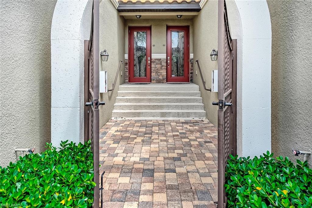 9107 Napoli CT 201