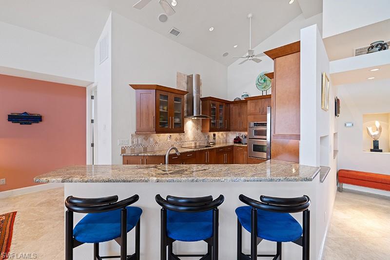 Kitchen with bar