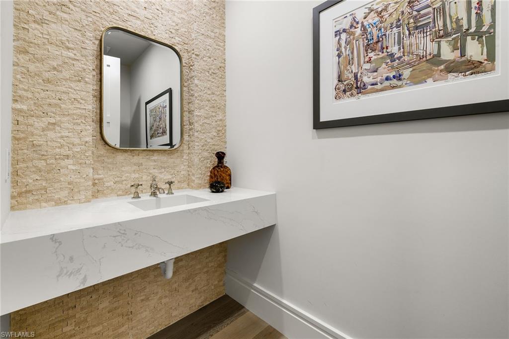 495 5th ST S #304 photo 29