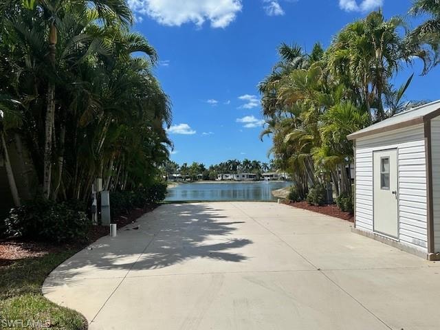 1343 Amethyst Lake LN photo 8