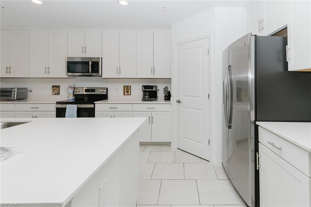 5739 Oakmont CT 8412 photo 16