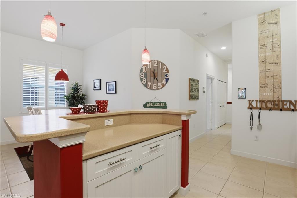 8601 Piazza Del Lago CIR 203 photo 11