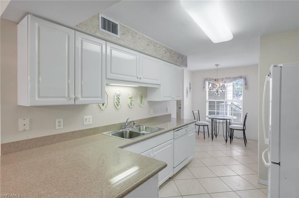 15495 Cedarwood LN 204 photo 8