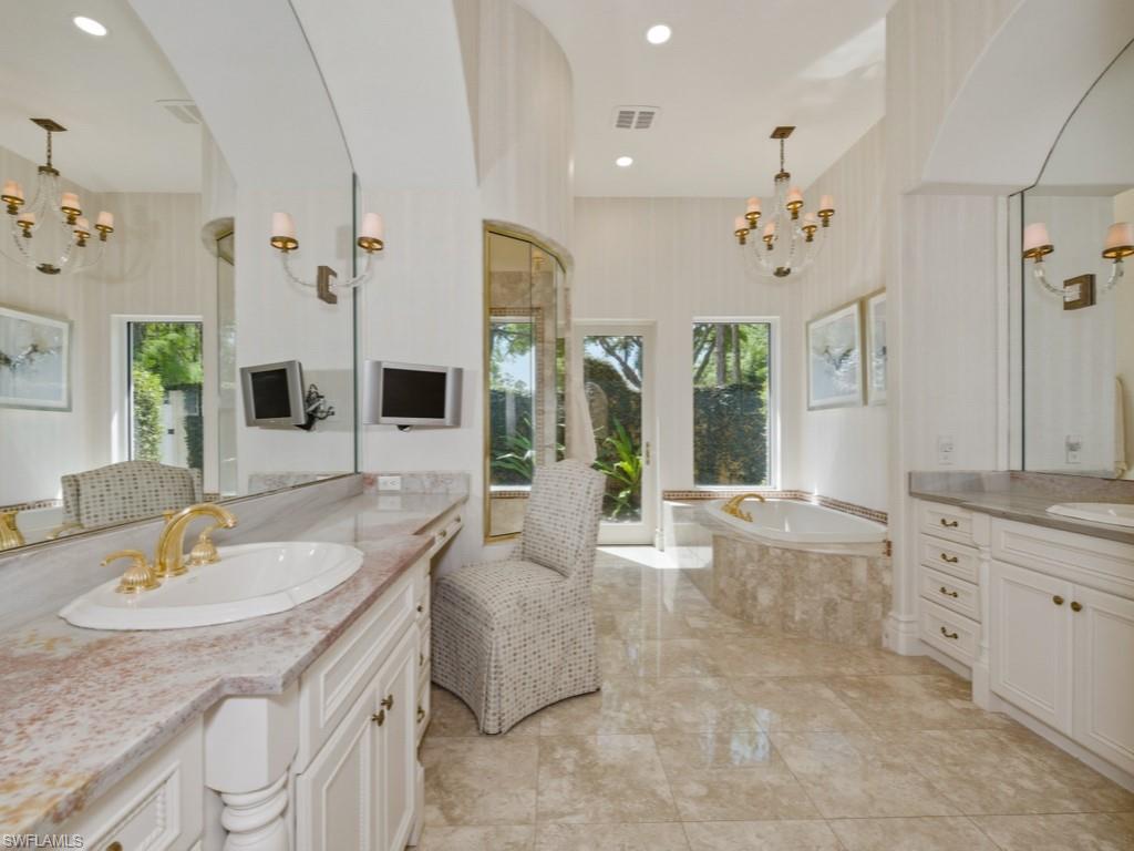 Primary Bed-Bath Suite