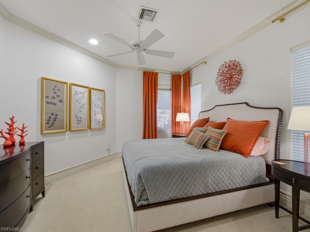 Guest Bedroom (Downstairs)
