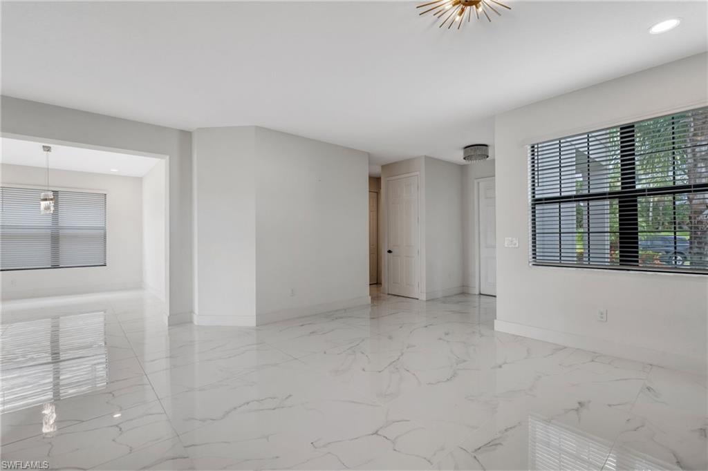 11604 Meadowrun CIR photo 6