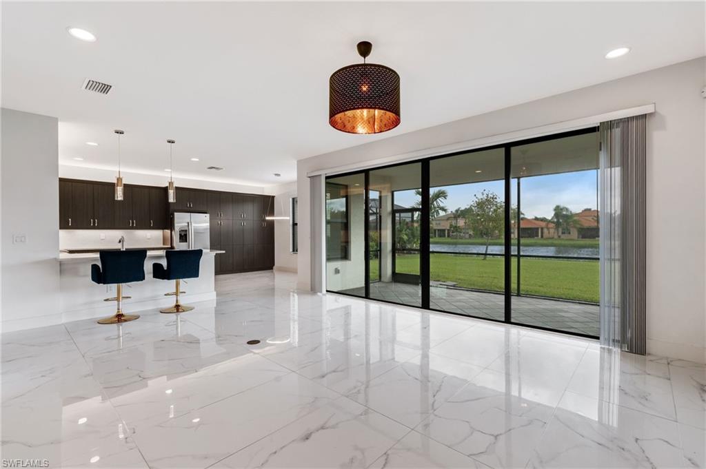 11604 Meadowrun CIR photo 10