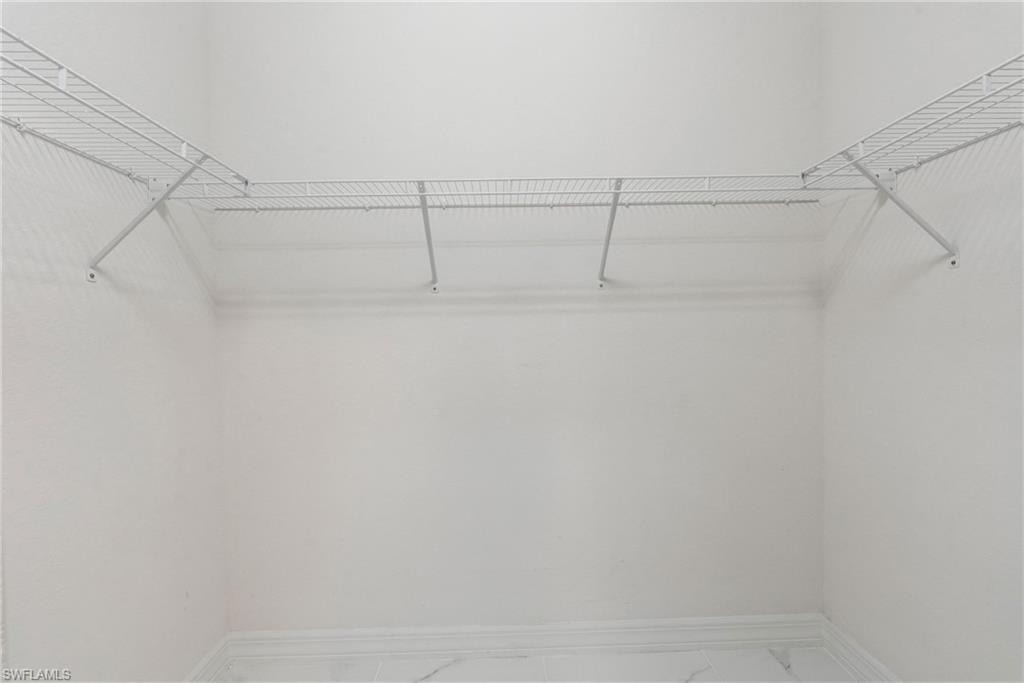 11604 Meadowrun CIR photo 37
