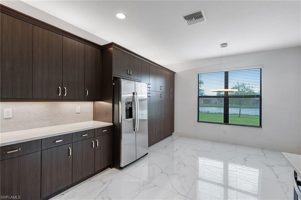 11604 Meadowrun CIR photo 15