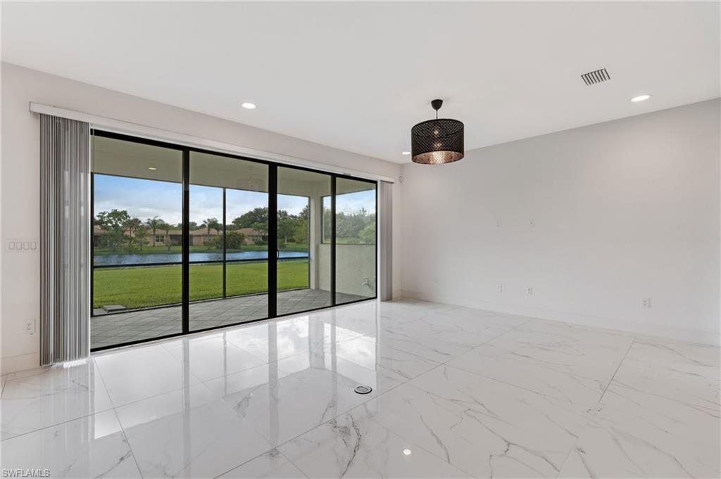 11604 Meadowrun CIR photo 11