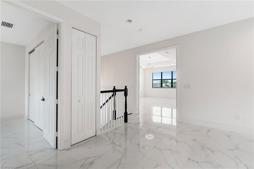 11604 Meadowrun CIR photo 19