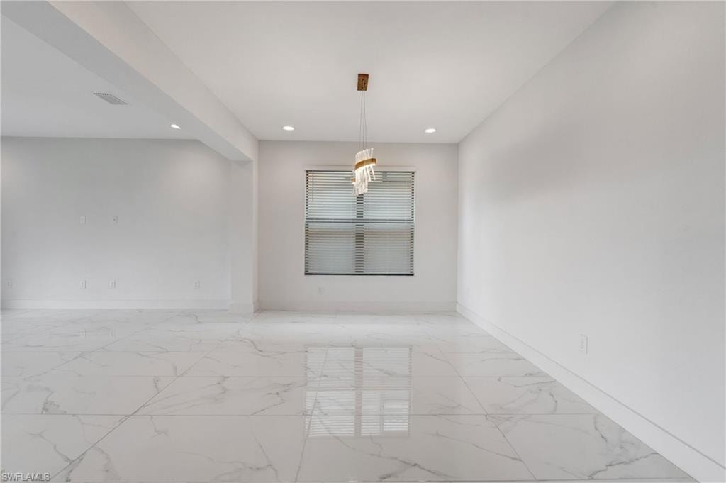 11604 Meadowrun CIR photo 8