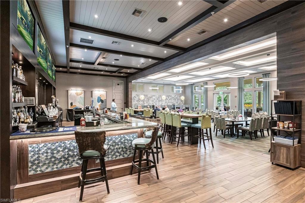 The River House - bar, restaurant and large dining room