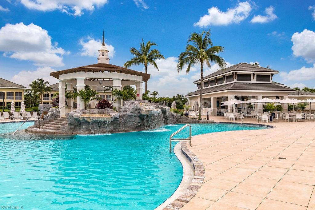 Gorgeous Resort Zero-Entry Pool & Spa
