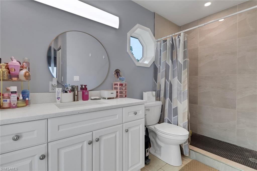 2740 RANDALL photo 15