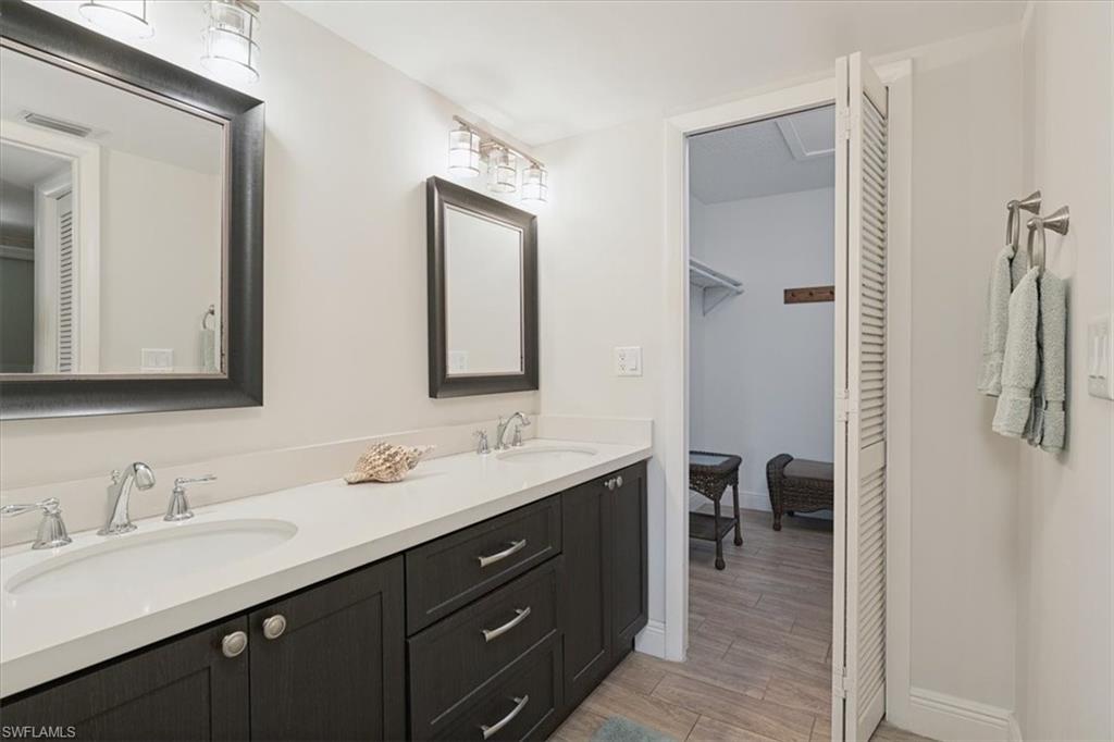 Master Bath with Large Walk-in Closet