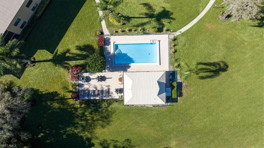 Community Pool & Clubhouse