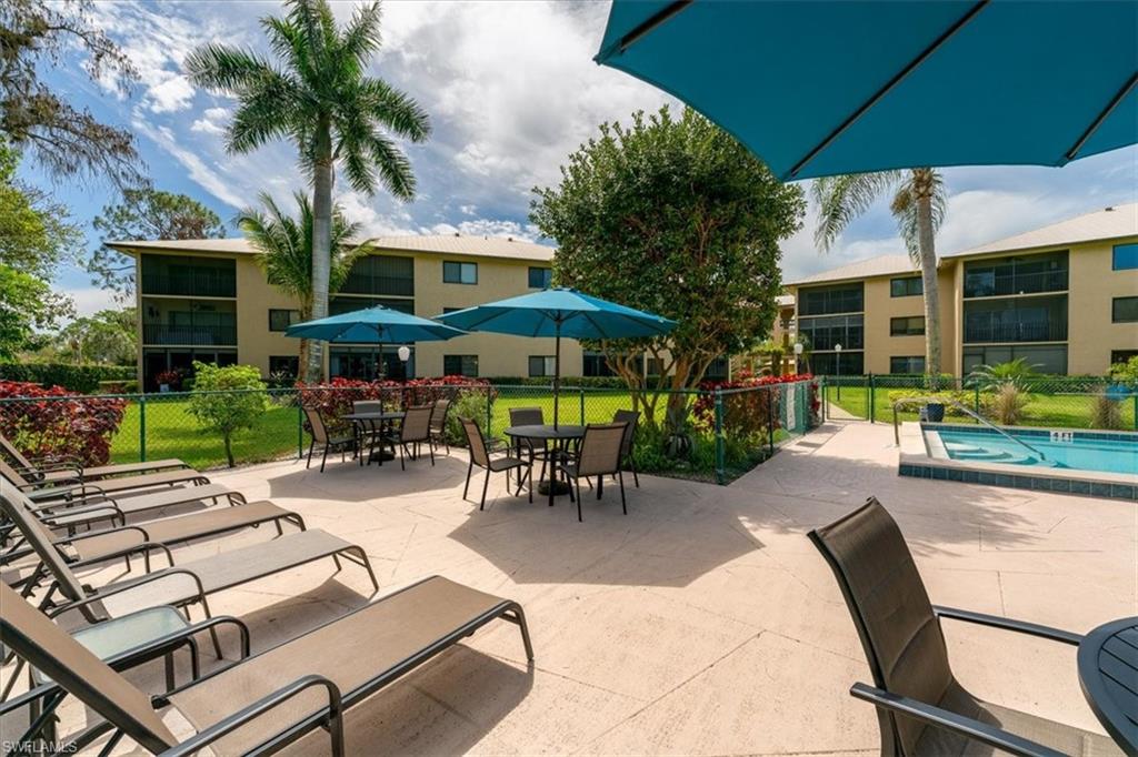 Community Pool Patio Area to enjoy relaxing in the sun.