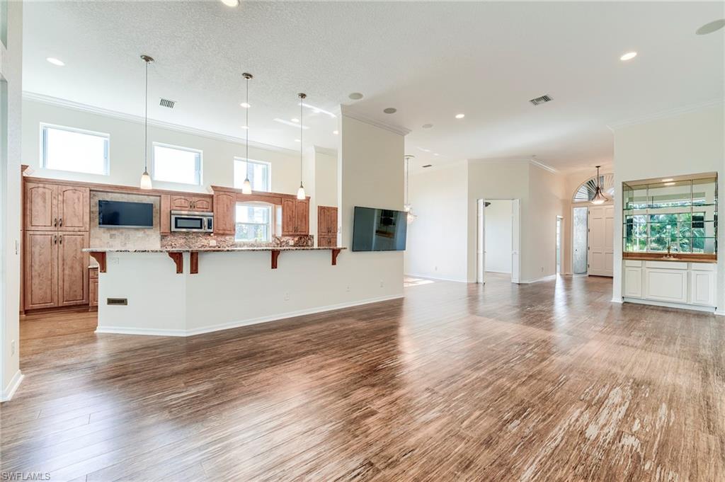 Open kitchen and wet bar area