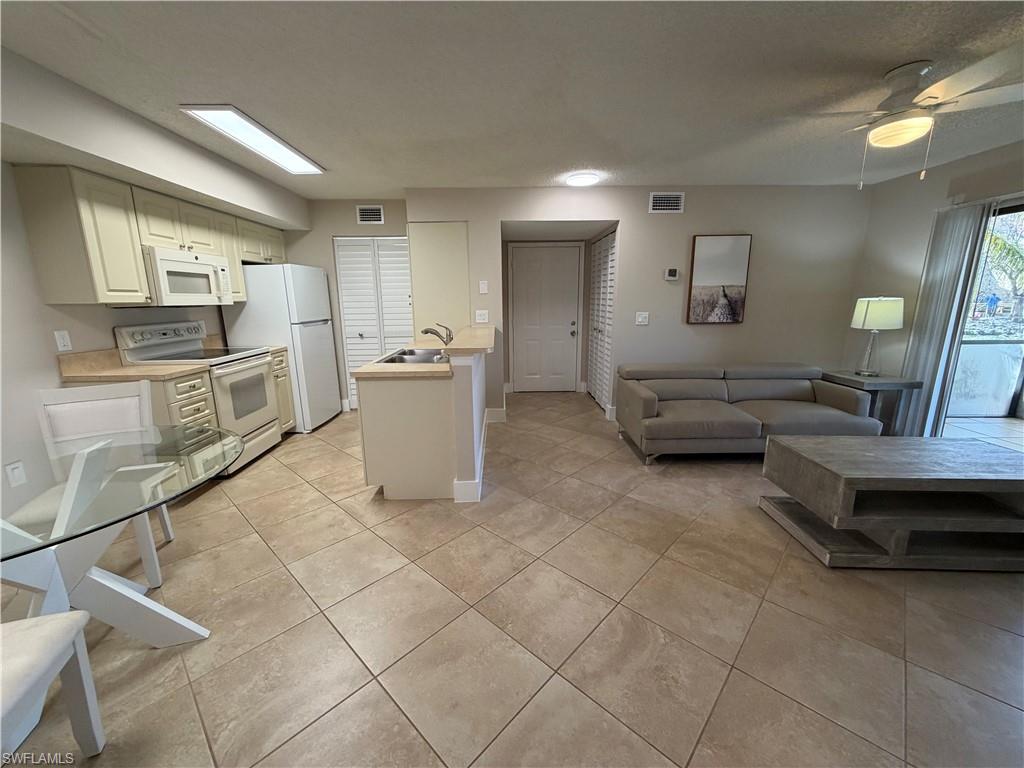 2094 Arbour Walk CIR 3014