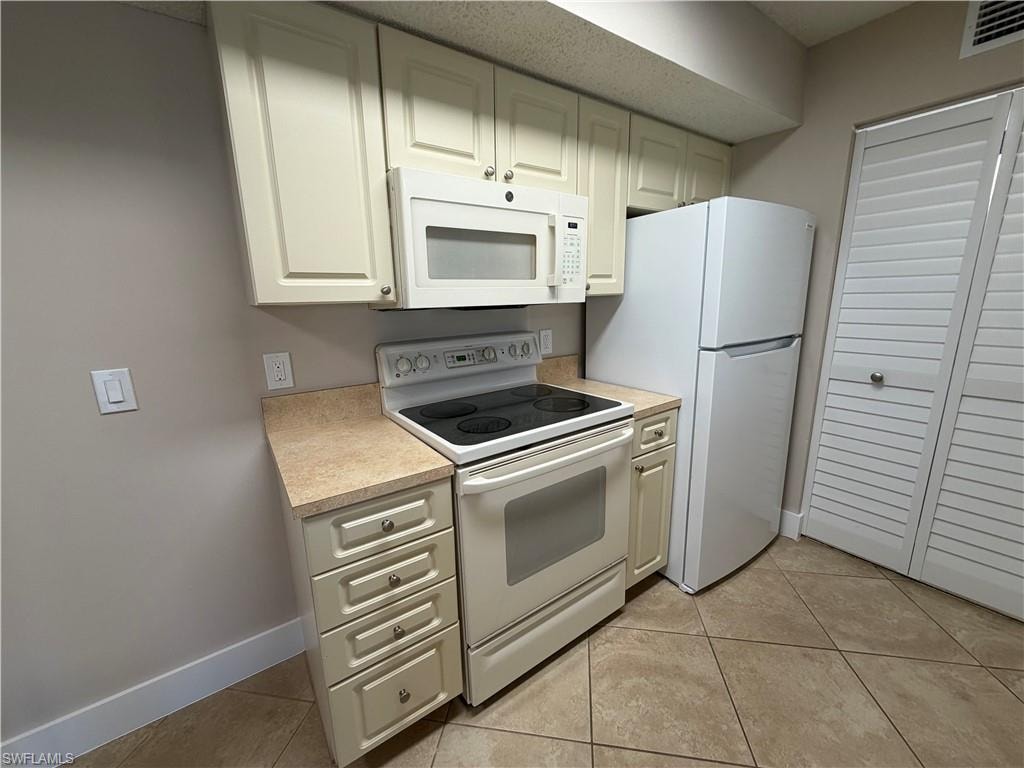 2094 Arbour Walk CIR 3014 photo 9