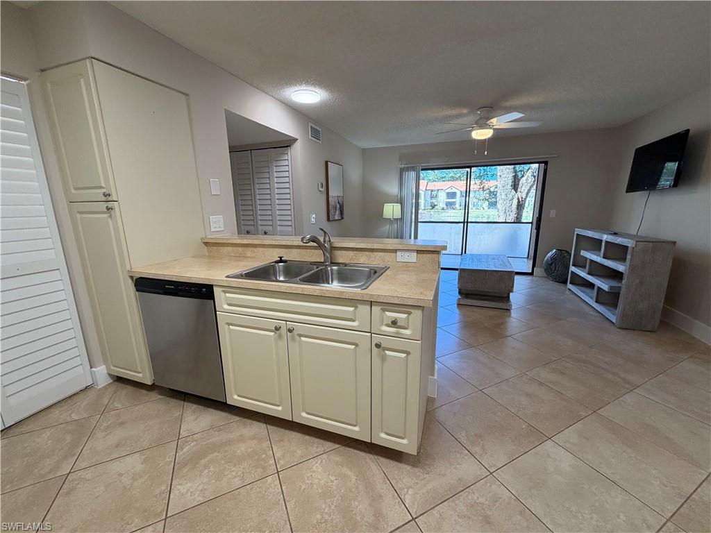 2094 Arbour Walk CIR 3014 photo 10