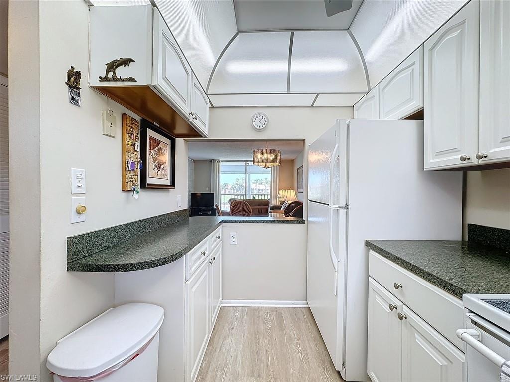 300 Forest Lakes BLVD 201 photo 7