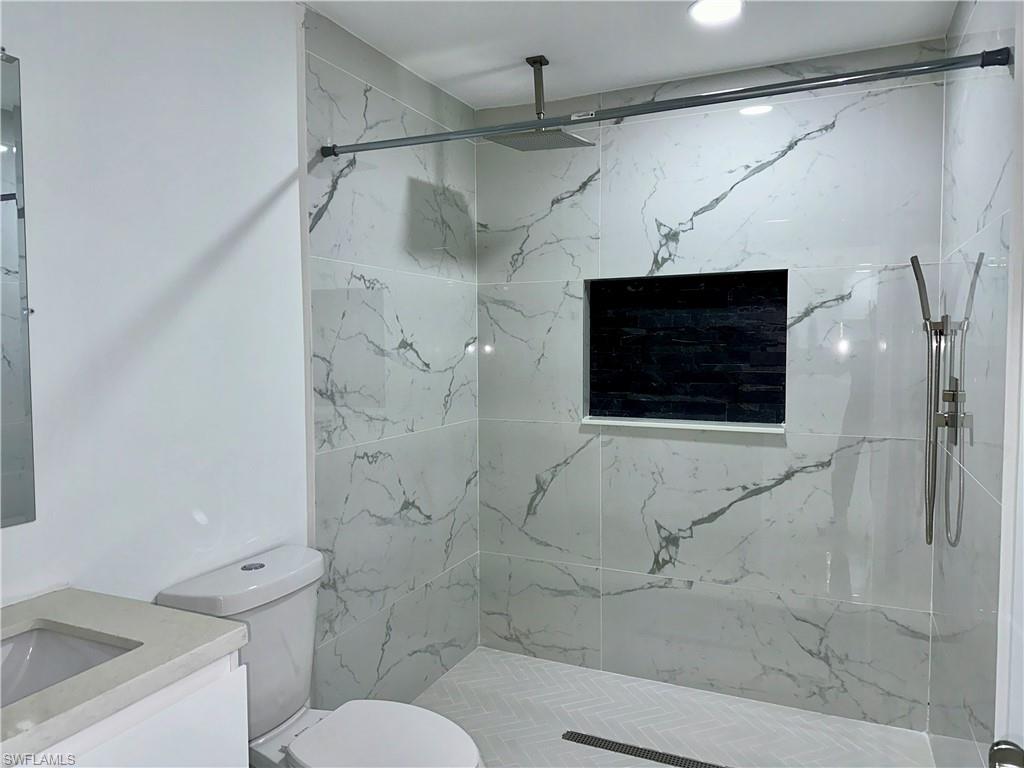 6187 Island Park CT photo 7