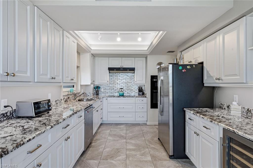 4031 Gulf Shore BLVD N 3B photo 8