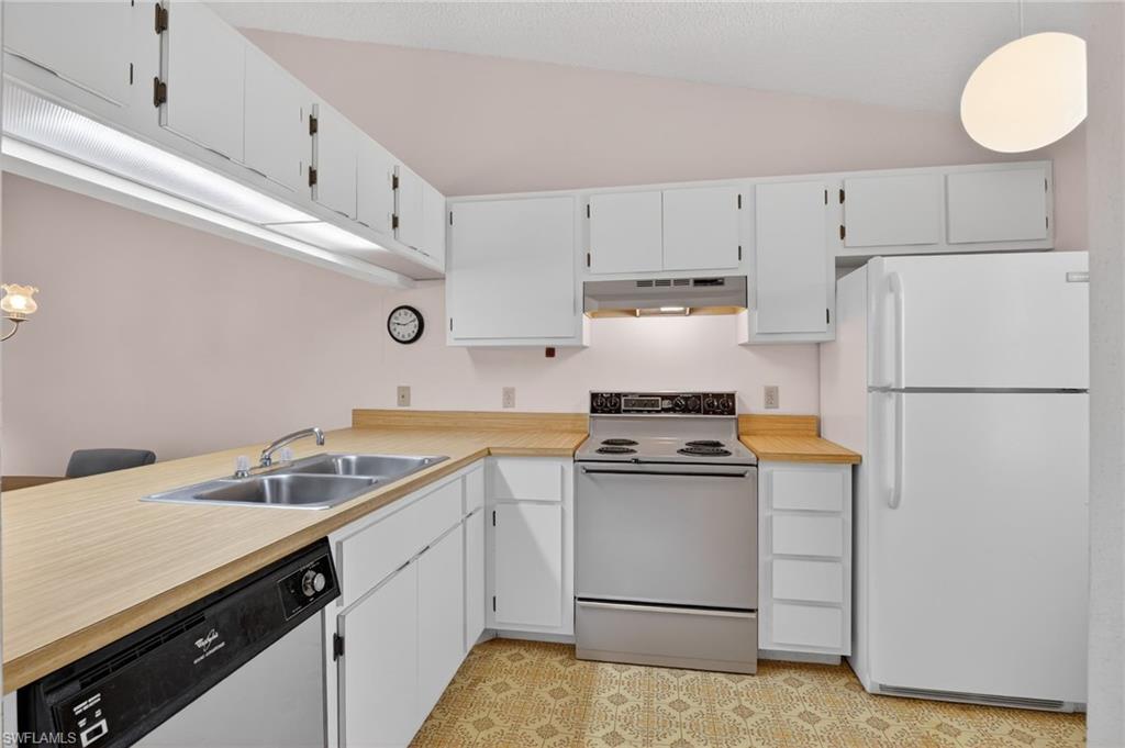 1704 Kings Lake BLVD 201 photo 9