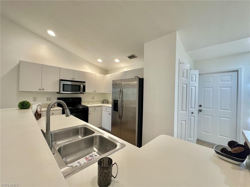 4317 Renovated kitchen with stainless appliane package and double pantry
