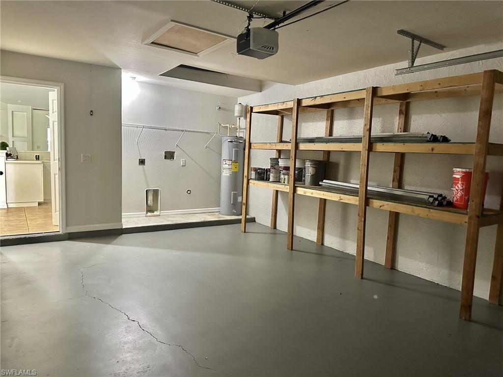 4317 One car garage, shelving and W-D hookup