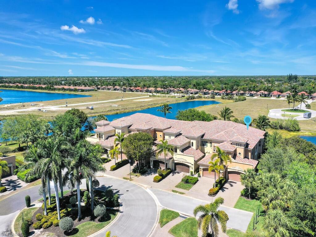 Bird's eye view featuring a water view and a residential view