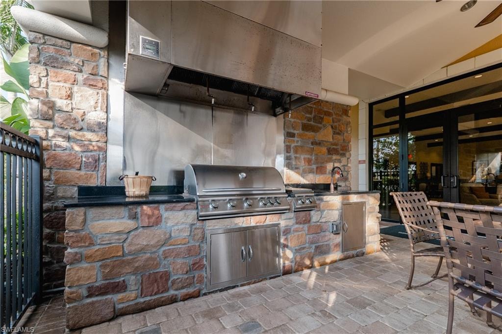 8438 Volaro WAY photo 39